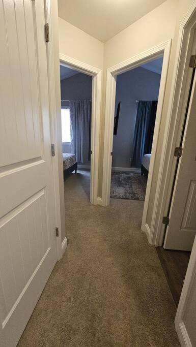 コンコード Charming & Spacious 3Br Houseヴィラ エクステリア 写真